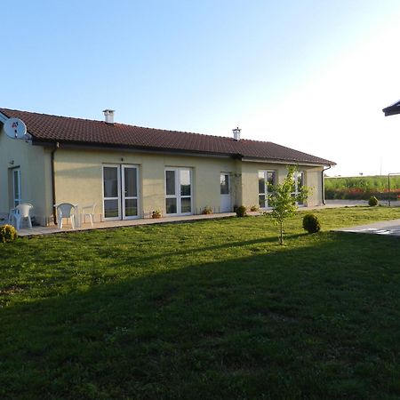 Villa Campo Ezerets Екстер'єр фото